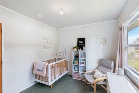 Photo of property in 69 Aquarius Drive, Kawaha Point, Rotorua, 3010