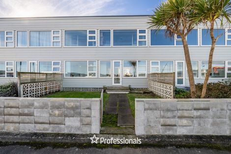 Photo of property in 1 Aurora Street, Petone, Lower Hutt, 5012