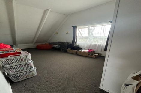 Photo of property in 34 Ellesmere Crescent, Pakuranga Heights, Auckland, 2010