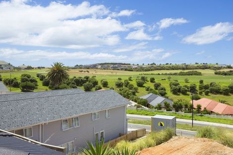 Photo of property in 92 Nautilus Drive, Gulf Harbour, Whangaparaoa, 0930