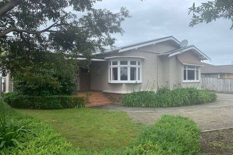 Photo of property in 68 Roberts Line, Kelvin Grove, Palmerston North, 4414
