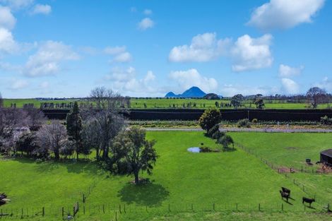 Photo of property in 227 Thornton Road, Thornton, 3194