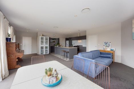 Photo of property in 128 Kings Drive, Wanaka, 9305