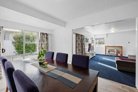 Photo of property in 20 Stuart Place, Blagdon, New Plymouth, 4310