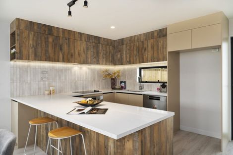 Photo of property in 31 Tiroroa Avenue, Te Atatu South, Auckland, 0610