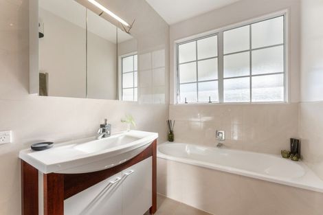 Photo of property in 5 Lancewood Place, Otamatea, Whanganui, 4500