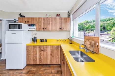 Photo of property in 2/242 Lake Terrace Road, Shirley, Christchurch, 8061