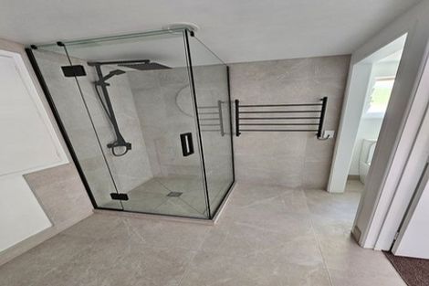 Photo of property in 19 Hutchinsons Road, Bucklands Beach, Auckland, 2014