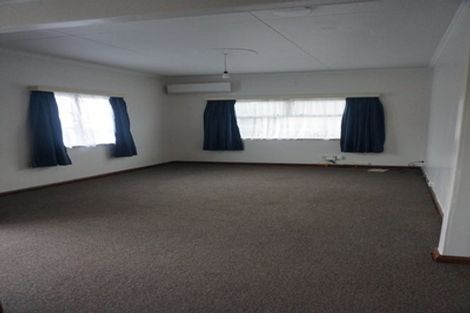 Photo of property in 28 Linton Street, Palmerston North, 4410