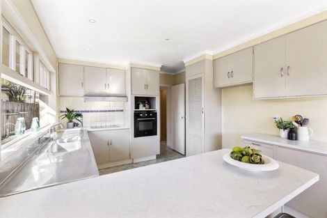 Photo of property in 11 Fielding Crescent, Farm Cove, Auckland, 2012