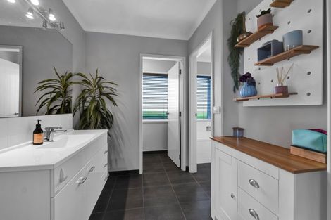 Photo of property in 313 Egmont Road, Hillsborough, New Plymouth, 4372