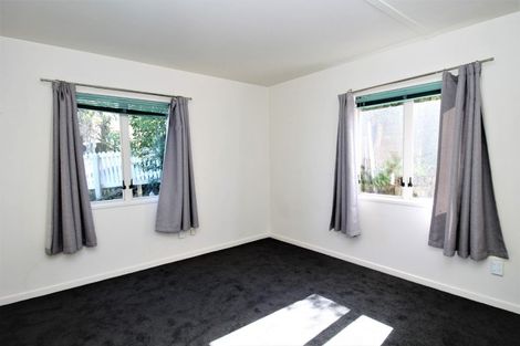 Photo of property in 80m Tirimoana Road, Te Atatu South, Auckland, 0602