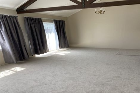 Photo of property in 1/4 Gower Street, Silverstream, Upper Hutt, 5019