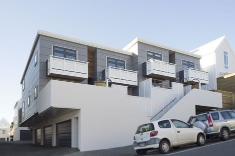 Photo of property in Pirie Street Townhouses, 1/35 Pirie Street, Mount Victoria, Wellington, 6011