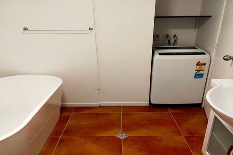 Photo of property in 29 Kingston Heights Road, Kingston, Wellington, 6021