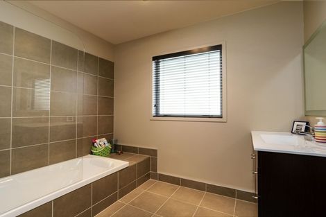 Photo of property in 5 Houlahan Street, Clyde, 9330