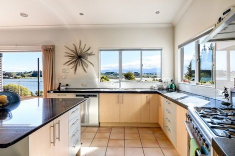 Photo of property in 199 Kina Peninsula Road, Tasman, Upper Moutere, 7173