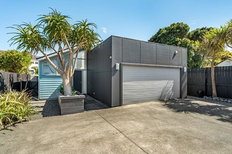 Photo of property in 8a Whitehouse Road, Titahi Bay, Porirua, 5022