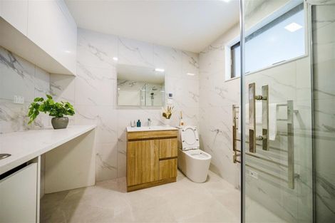 Photo of property in 11b Arimu Road, Papakura, 2110