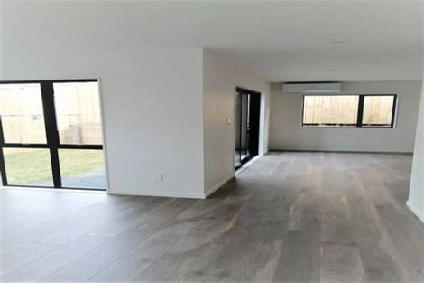 Photo of property in 17c Massine Place, Randwick Park, Auckland, 2105