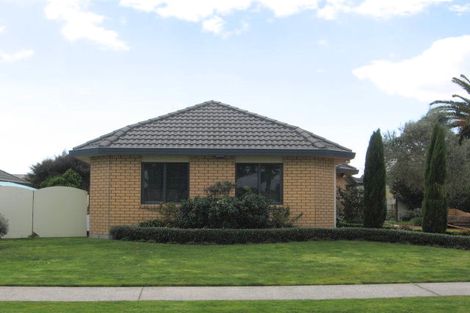 Photo of property in 10 Maesbury Close, Papamoa Beach, Papamoa, 3118