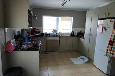 Photo of property in 2/27 Rice Crescent, Papakura, 2110