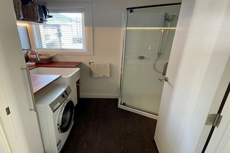 Photo of property in 12a Hinton Place, Weymouth, Auckland, 2103