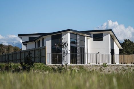 Photo of property in 8 Racecourse Terrace Rise, Hokitika, 7882