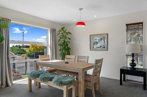 Photo of property in 18 Kenmure Drive, Huntsbury, Christchurch, 8022