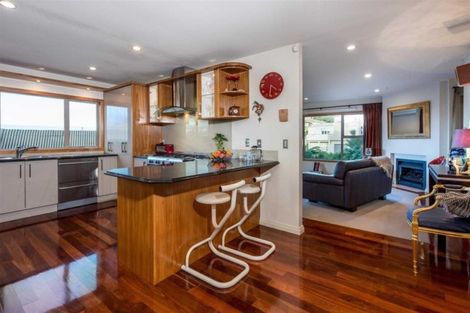 Photo of property in 1/293 East Coast Road, Mairangi Bay, Auckland, 0630