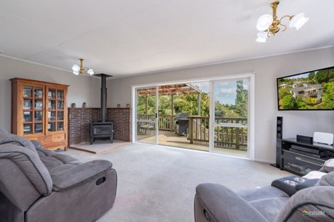 Photo of property in 32 Vista Crescent, Maoribank, Upper Hutt, 5018