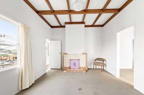 Photo of property in 4122 Great North Road, Glen Eden, Auckland, 0602