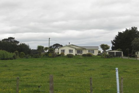 Photo of property in 14 Seafield Road, Westmere, Whanganui, 4574