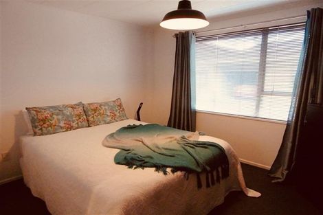 Photo of property in 1/506 Devon Street East, Strandon, New Plymouth, 4312