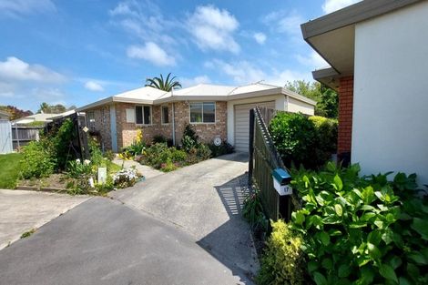 Photo of property in 17 Charlotte Lane, Woolston, Christchurch, 8062