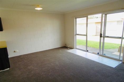 Photo of property in 82 Hine Street, New Plymouth, 4310