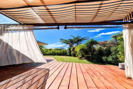 Photo of property in 32 Roy Maloney Drive, Henderson, Auckland, 0612