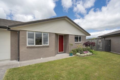 Photo of property in Waterview Estate, 69/4 Greystone Place, Omokoroa, 3114