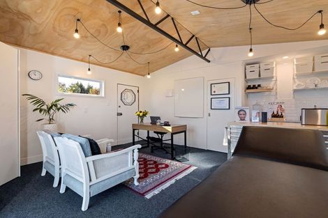 Photo of property in 41 Rosedale Crescent, Cloverlea, Palmerston North, 4412
