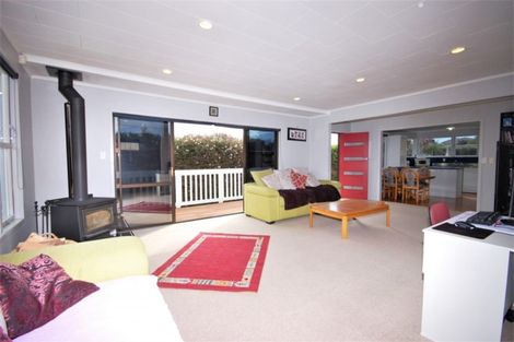 Photo of property in 25 Ingle Avenue, Waipahihi, Taupo, 3330