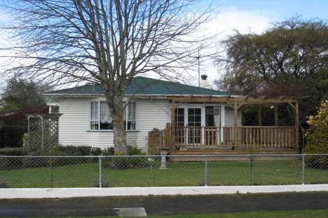 Photo of property in 14 Freyberg Street, Solway, Masterton, 5810