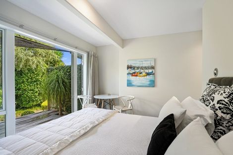 Photo of property in 11 Chapel Street, Russell, 0202