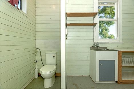 Photo of property in 14 De Lautour Road, Kaiti, Gisborne, 4010