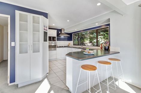 Photo of property in 16a Mana View Road, Paremata, Porirua, 5026