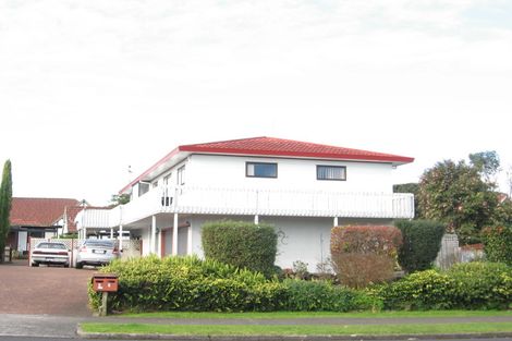 Photo of property in 8 Carnoustie Drive, Wattle Downs, Auckland, 2103