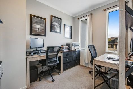 Photo of property in 12 Tekapo Rise, Fairview Heights, Auckland, 0632