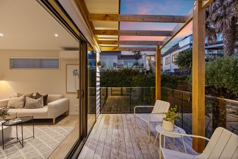 Photo of property in 10b Marama Street, Castor Bay, Auckland, 0620
