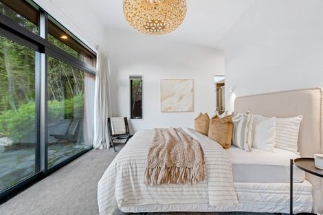 Photo of property in 18 Falcon Heights, Mount Creighton, Queenstown, 9371