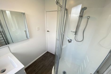 Photo of property in 2/3 Gregory Avenue, Islington, Christchurch, 8042