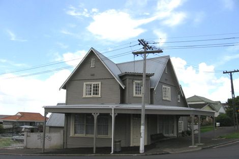 Photo of property in 25 Rosebank Road, Avondale, Auckland, 1026
